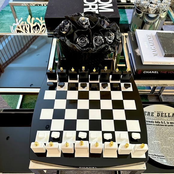 Chanel Limited Edition Perfume Bottle Chess Set - Picture 5 of 6